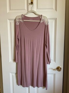 Haven Well Within for Talbot Mauve Lace-Shoulder V-Neck Night Gown Size L NWOT